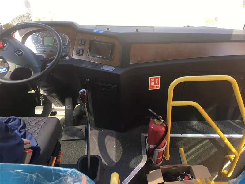 東風56座小學生校車 (6).jpg