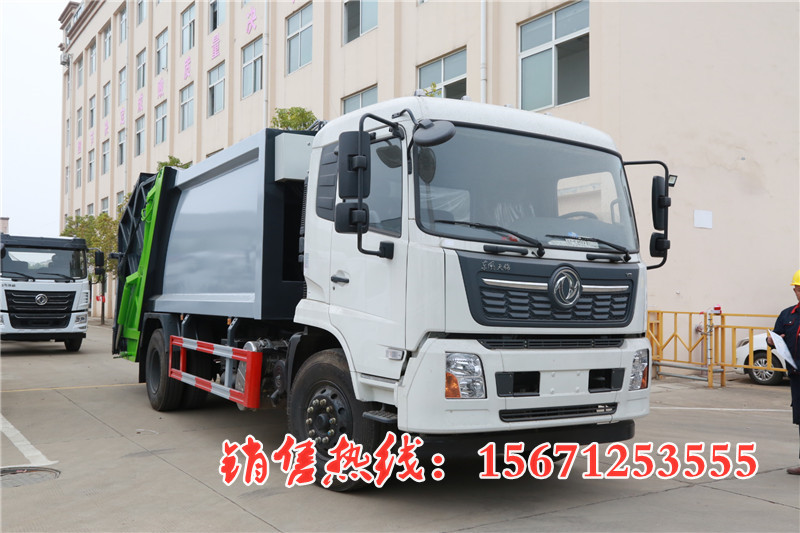 天錦樹枝破碎壓縮垃圾車右前側_副本.jpg