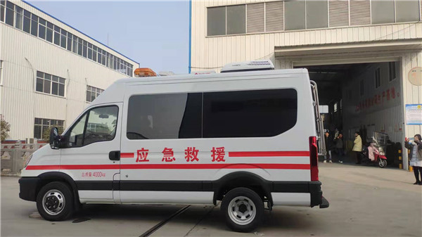 防訊救險車_救險車報價_依維柯歐勝氣防救險車_消防搶險救援車_防震指揮車