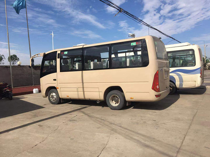 海東地區7.2米客運客車 客車出口 通勤客車 出口客車 19座客車 客車配件 客車玻璃配件