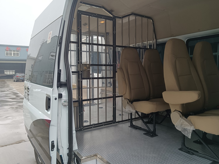 程力囚車_福特11-15人座羈押囚車 110智能警車_福特9-15人座囚車源頭廠家 